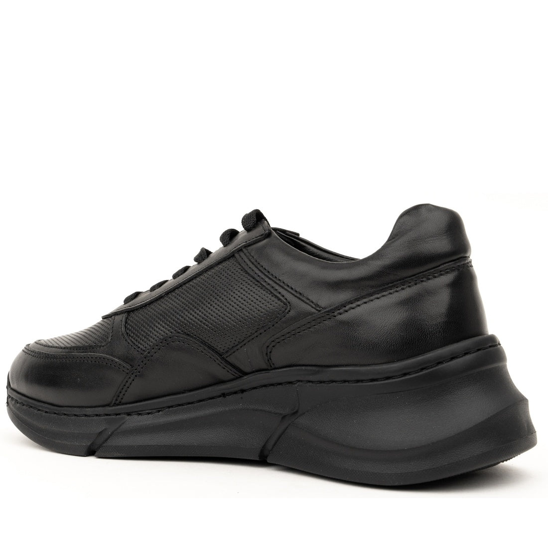 black casual closed leisure