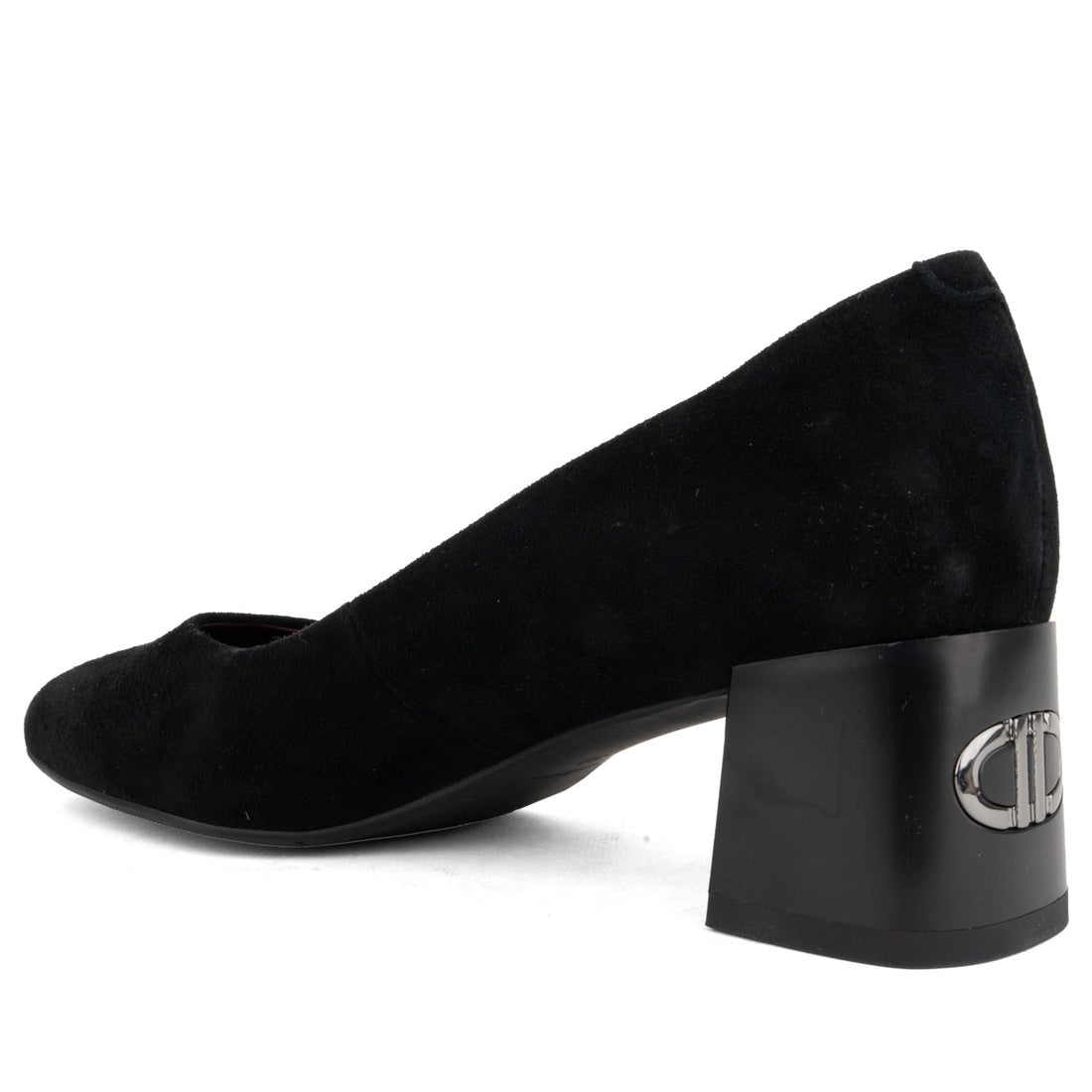 black casual closed pumps