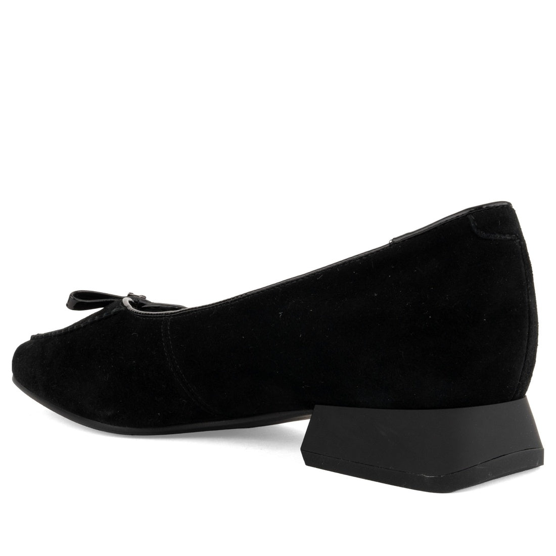 black casual closed pumps