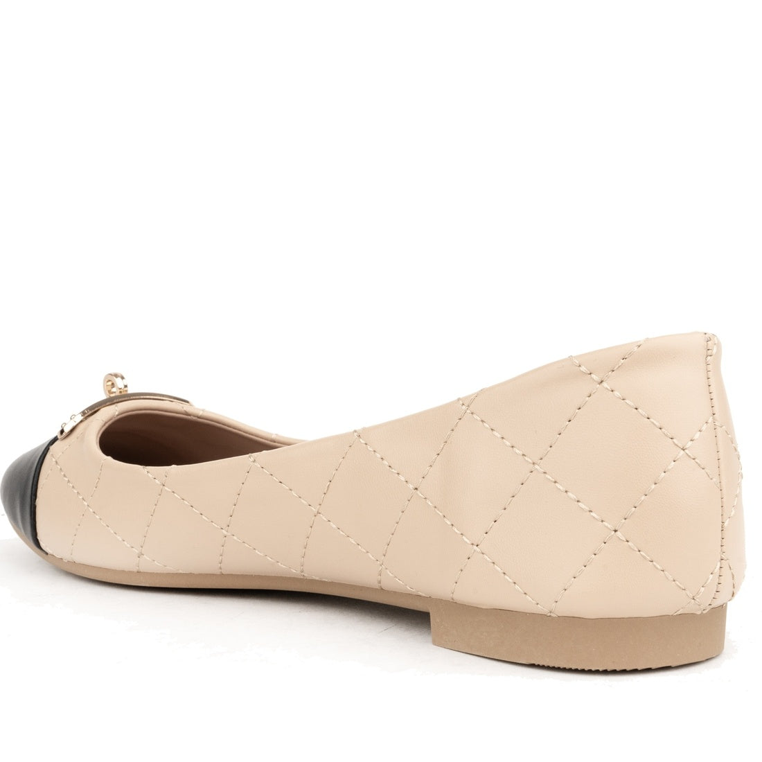 beige elegant closed ballerinas