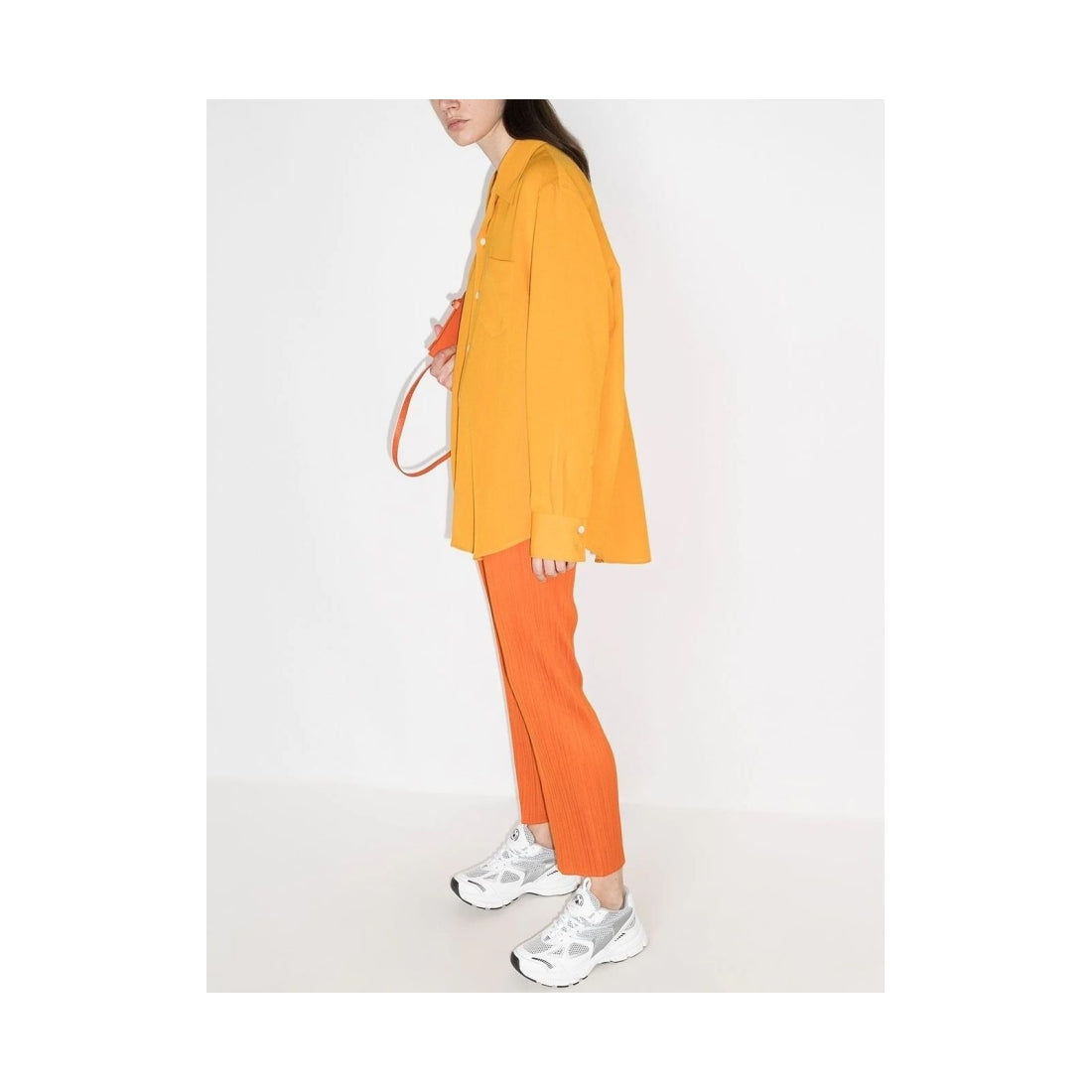 AXEL ARIGATO womens white, silver marathon runner shoe | Vilbury London