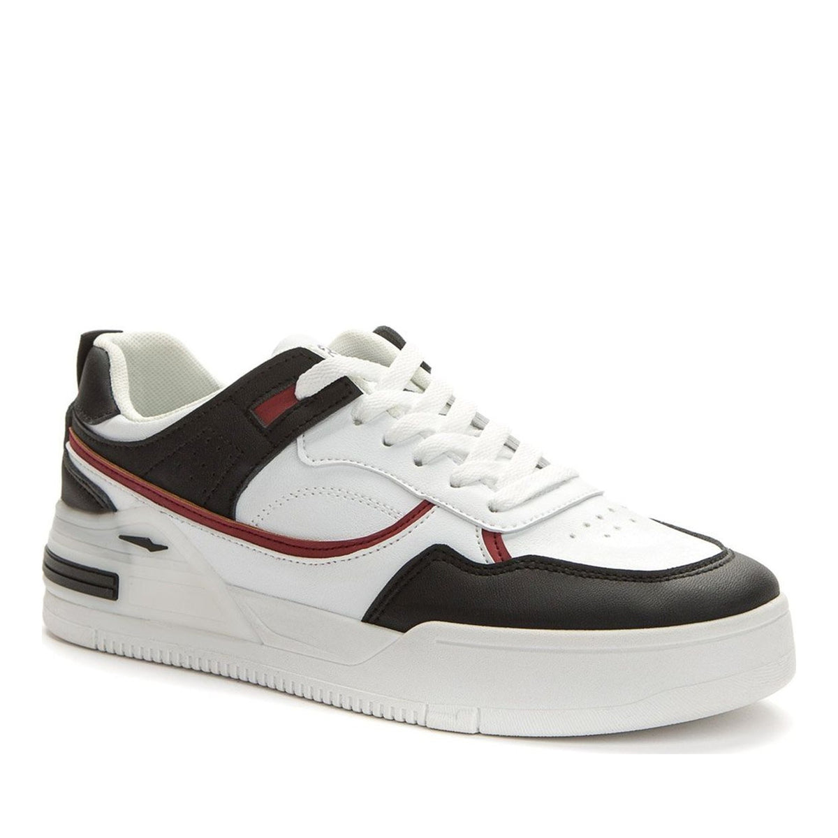 white casual closed sneakers