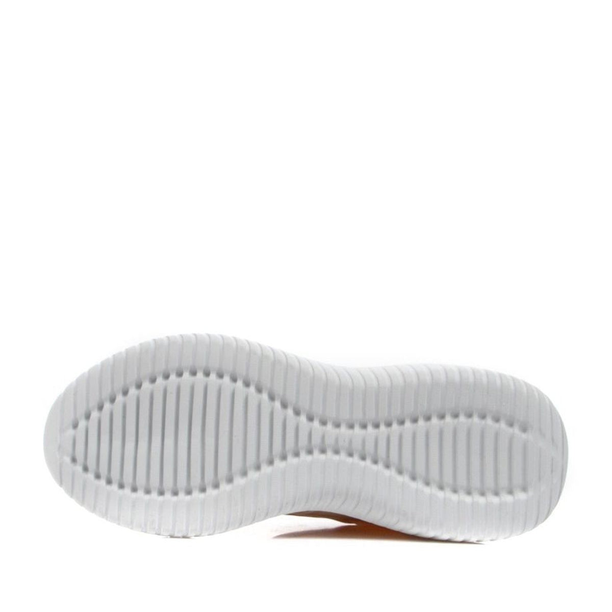beige casual closed sneakers