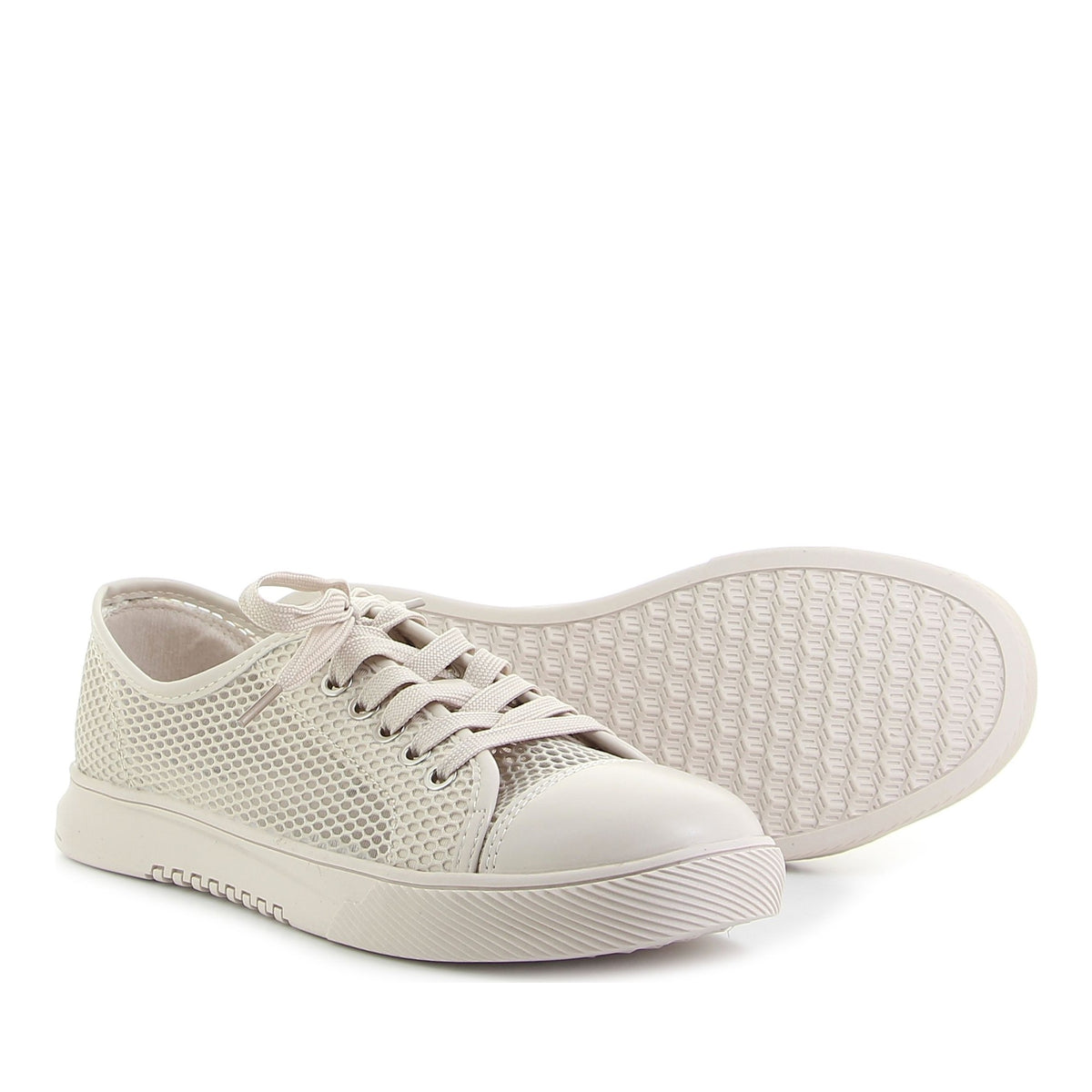 beige casual closed sneakers