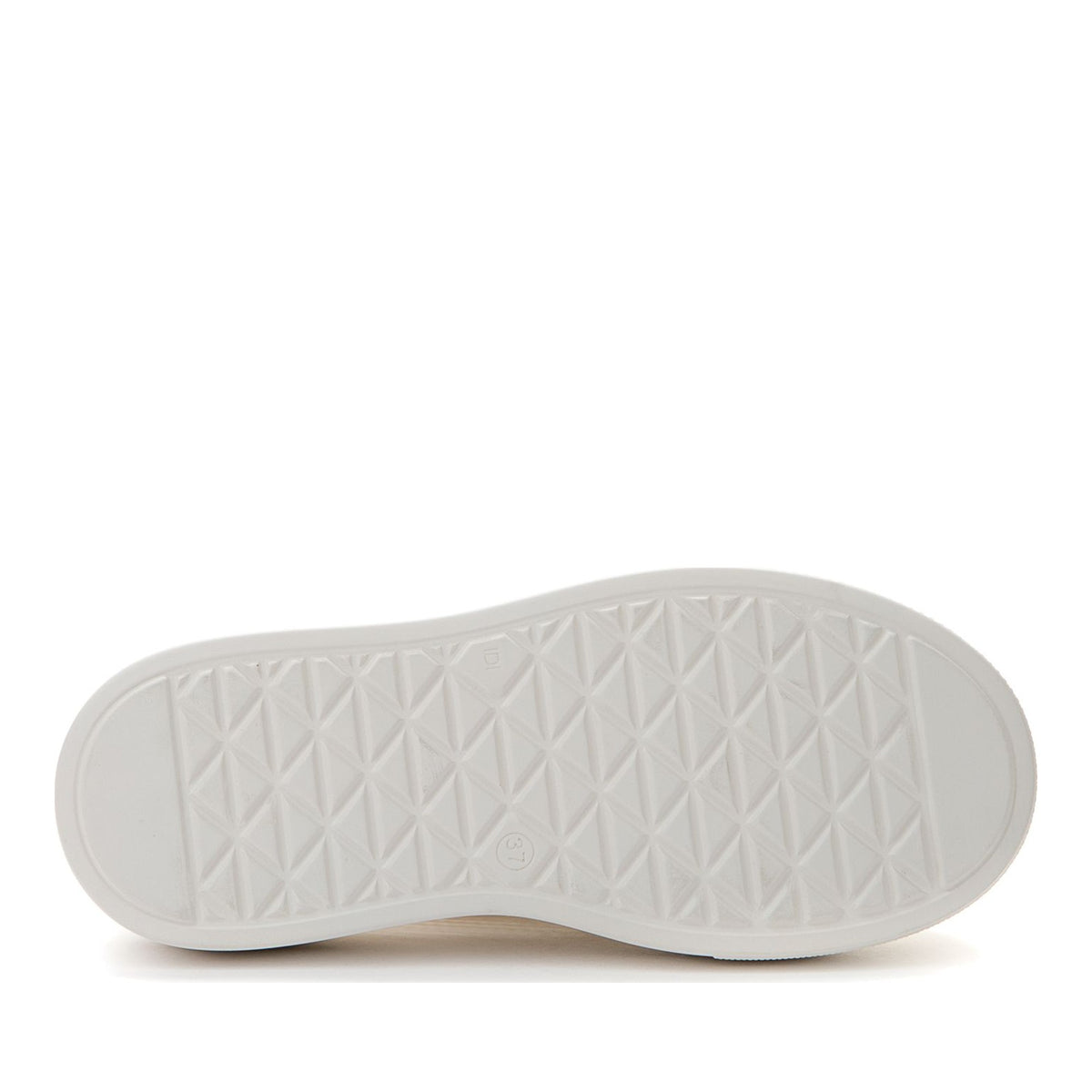beige casual closed sneakers