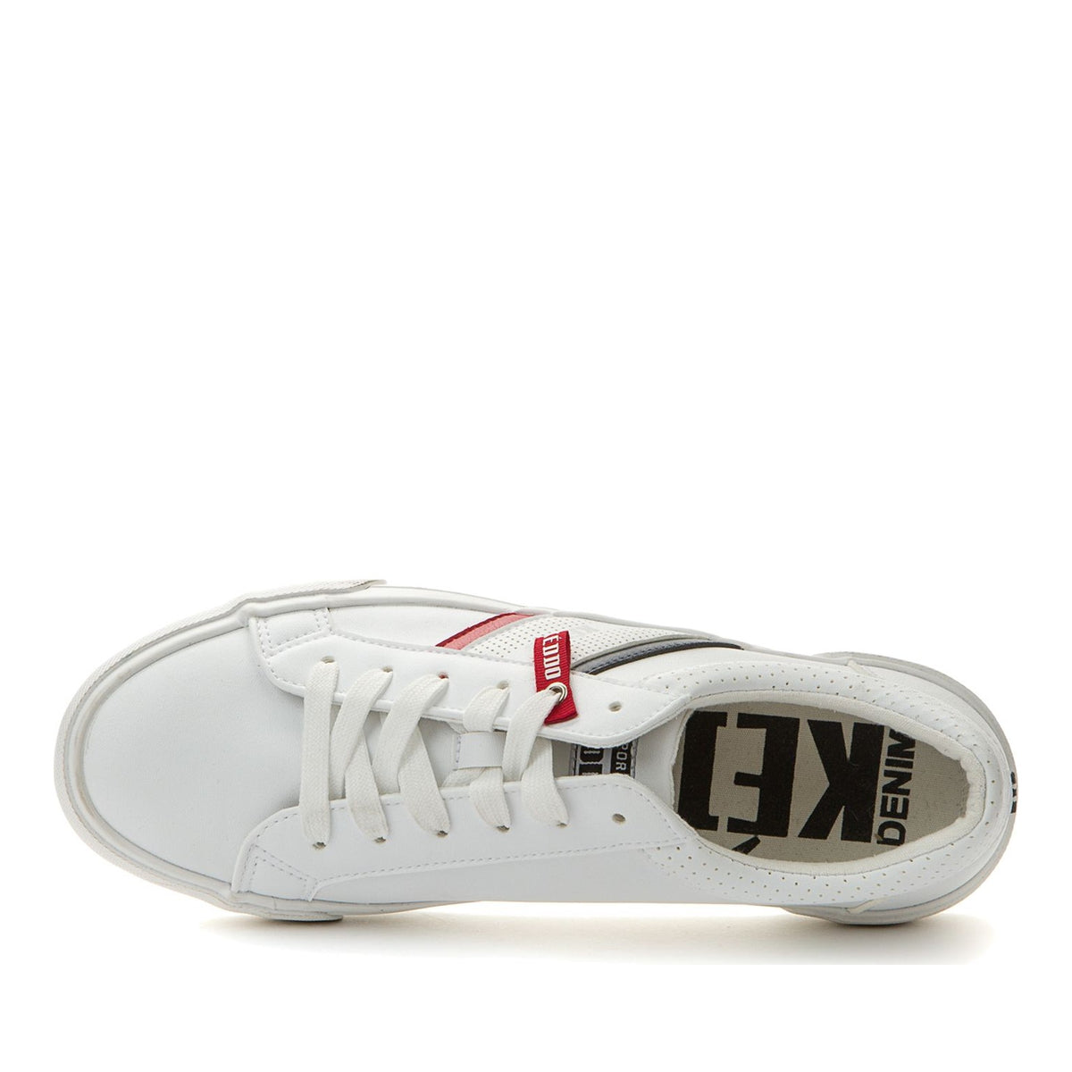 white casual closed sneakers