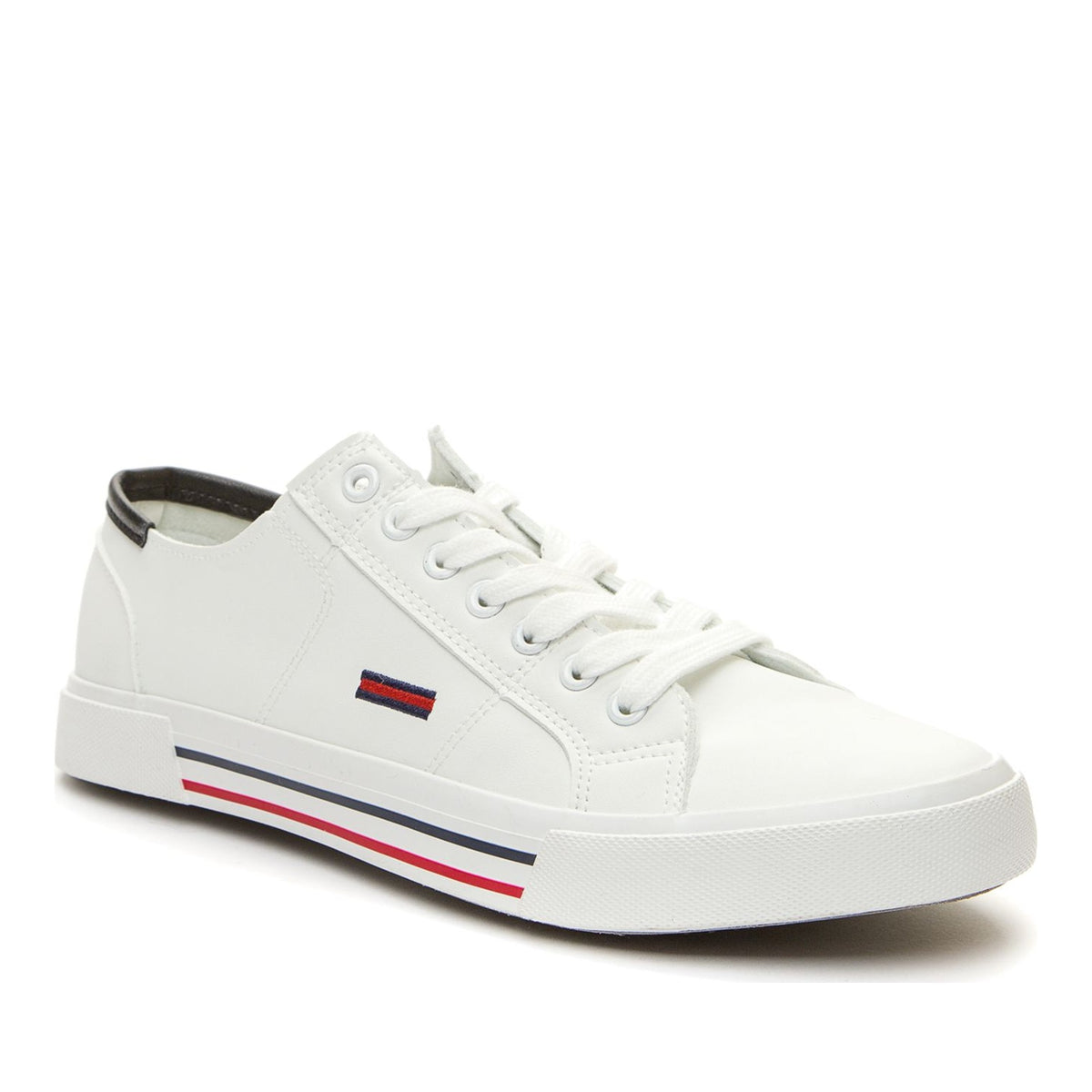 white casual closed sneakers