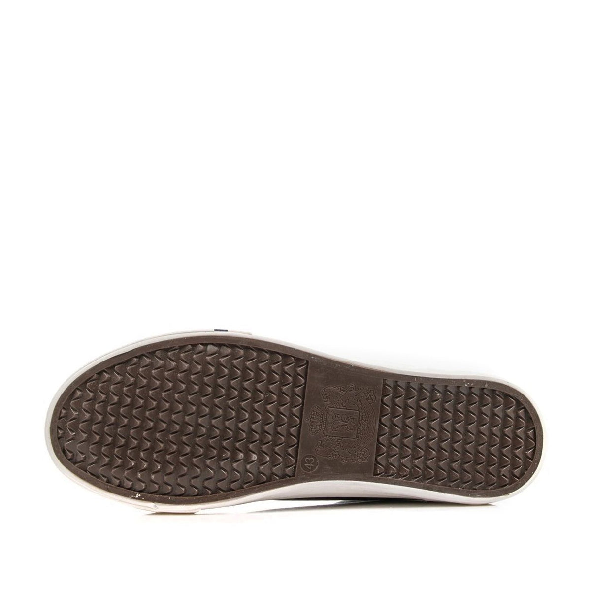 black casual closed sneakers
