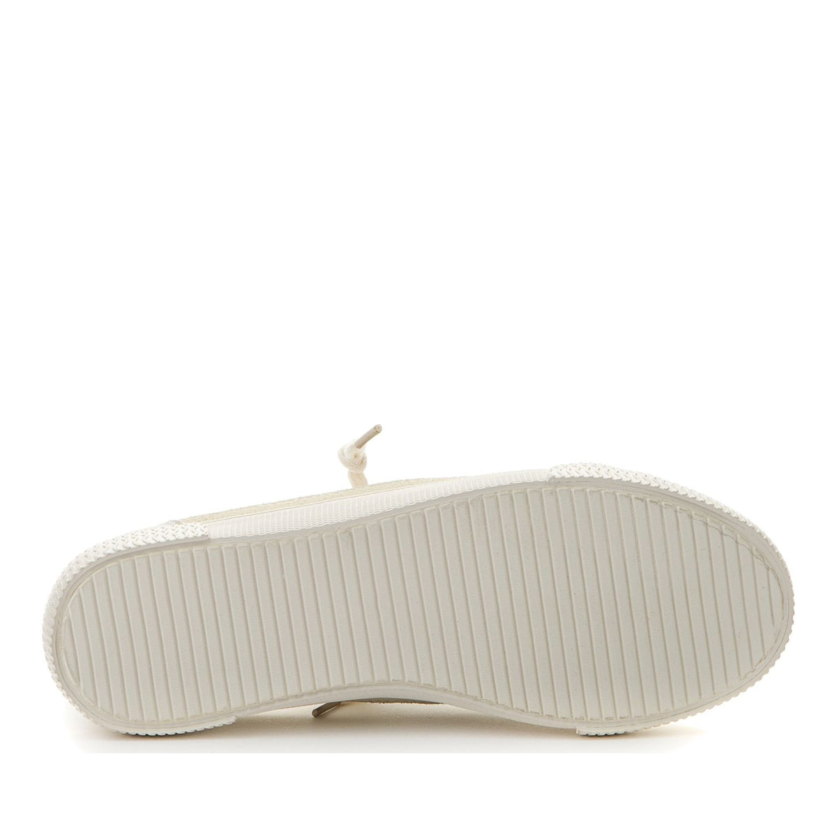 beige casual closed sneakers