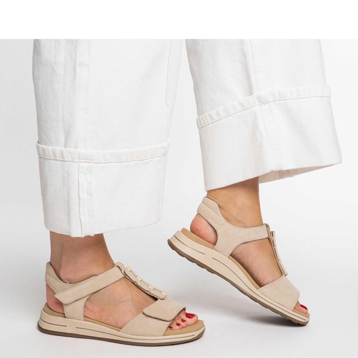 Osaka-S Women's Beige Open-Toe Sandals