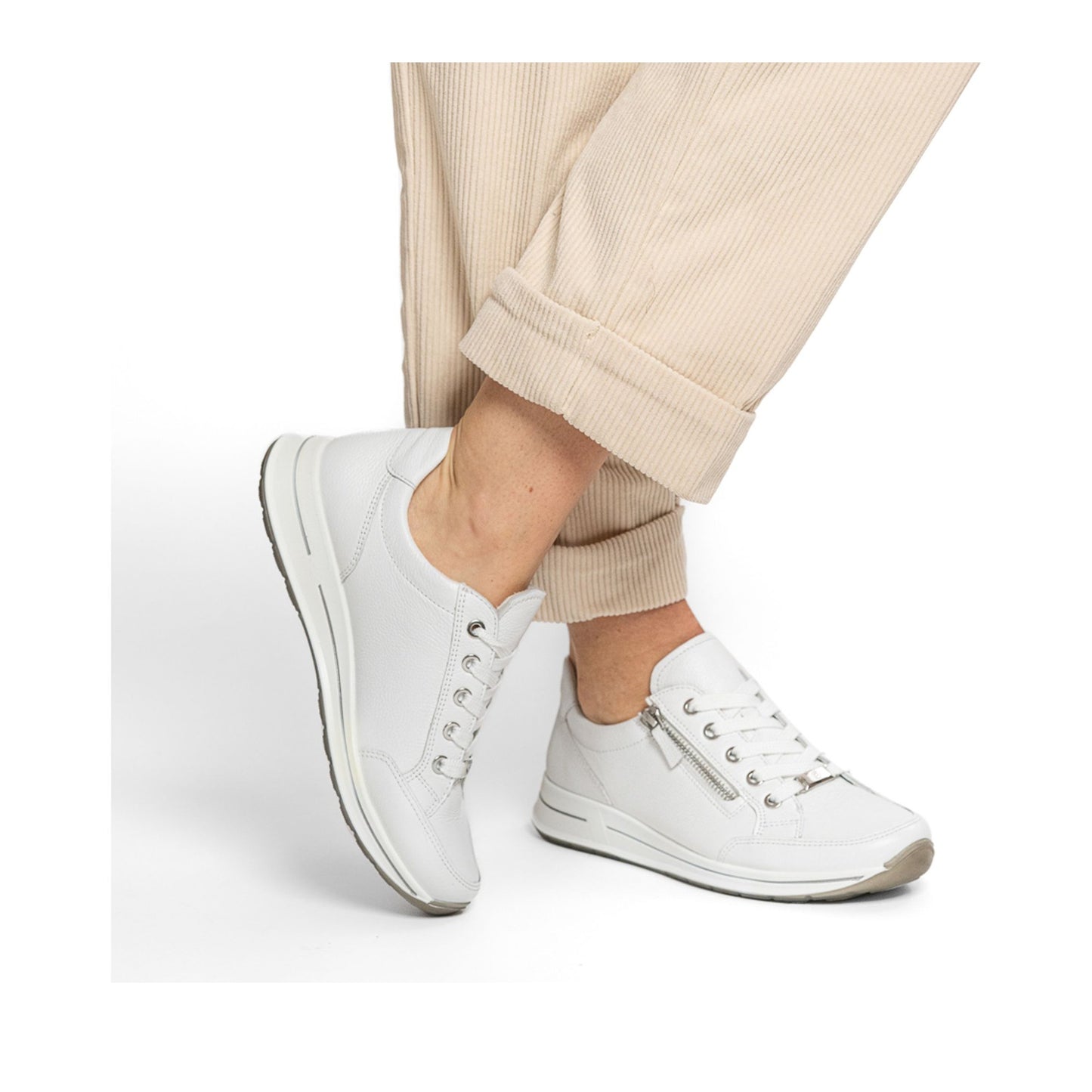 Osaka Women's White Leisure Fashion Sneakers