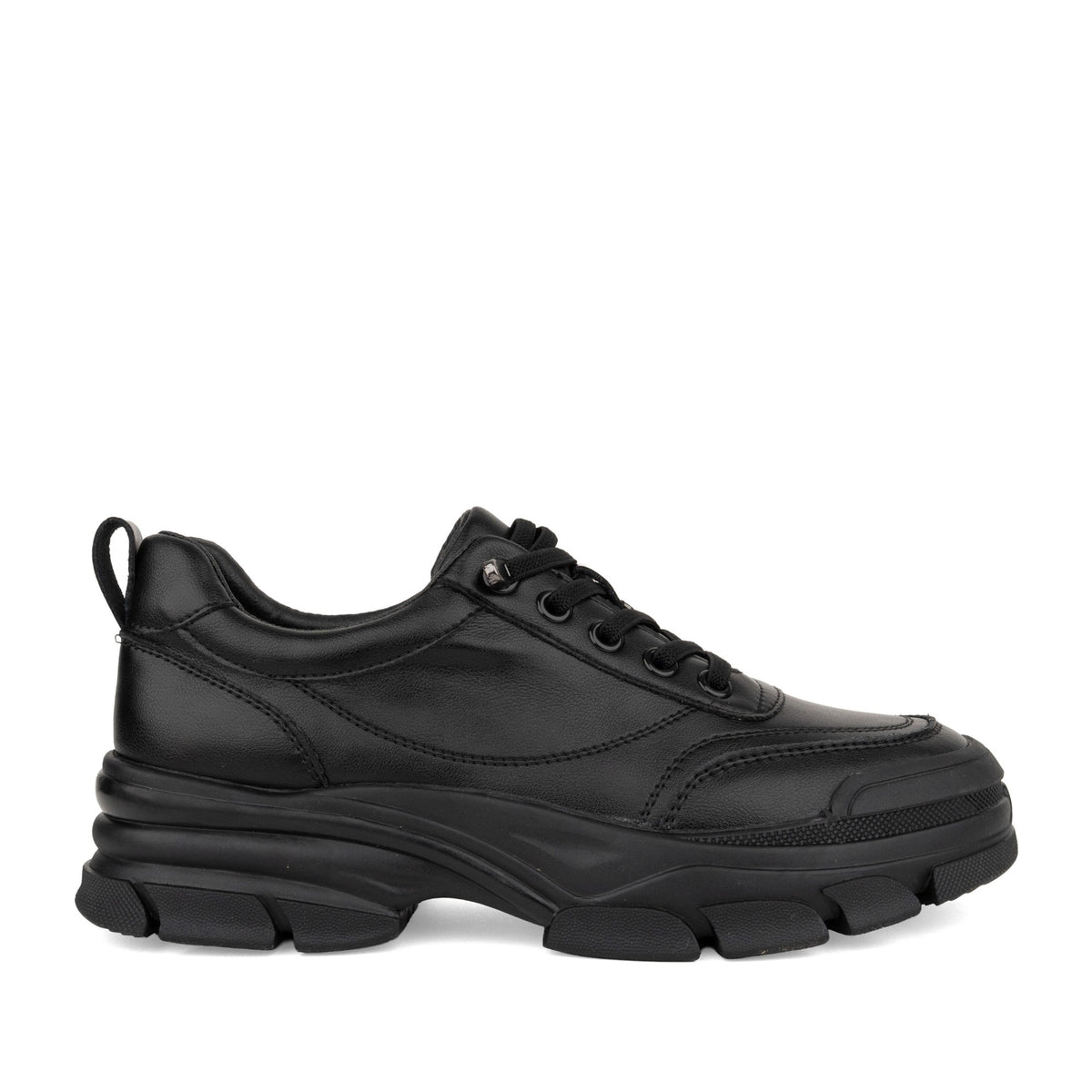 black casual closed sneakers