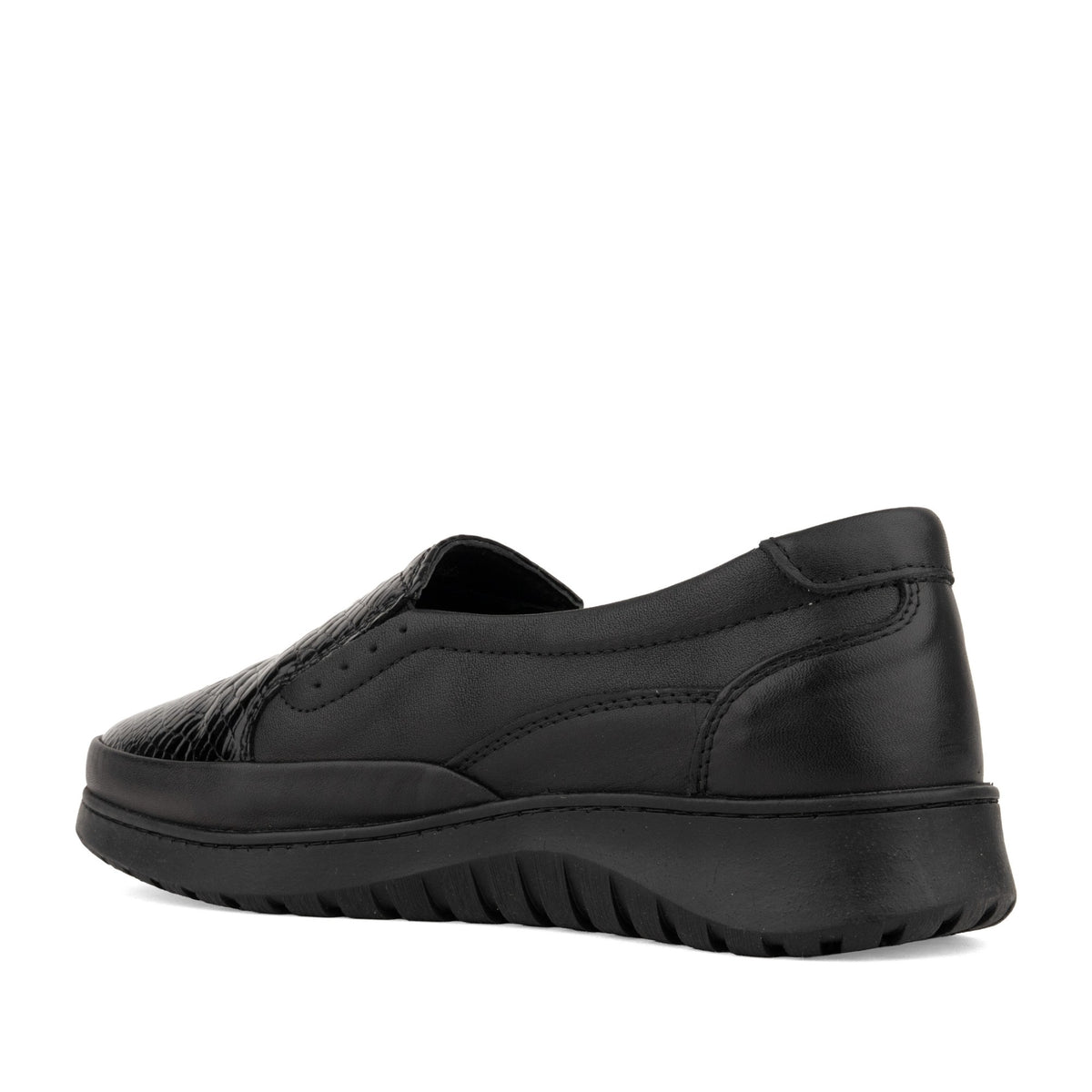 black casual closed ballerinas