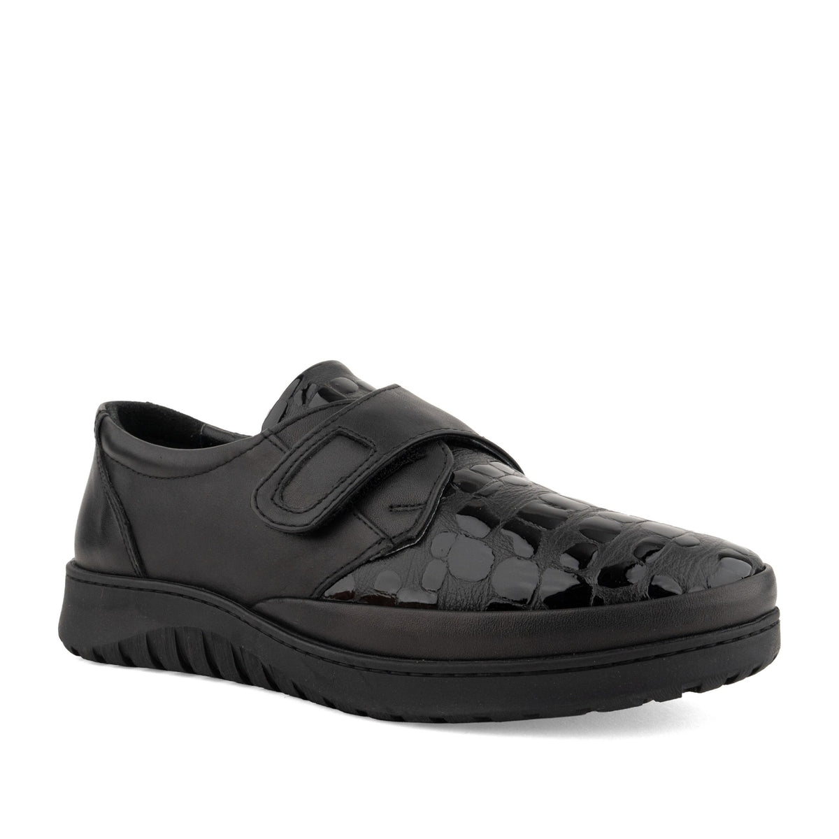 black casual closed leisure
