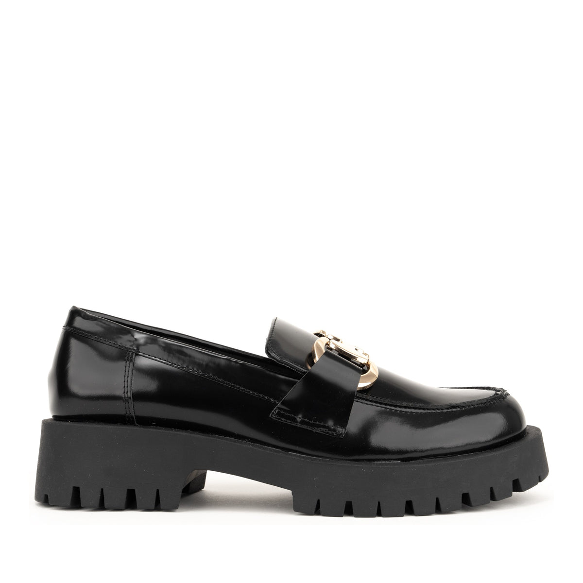 black casual closed loafers