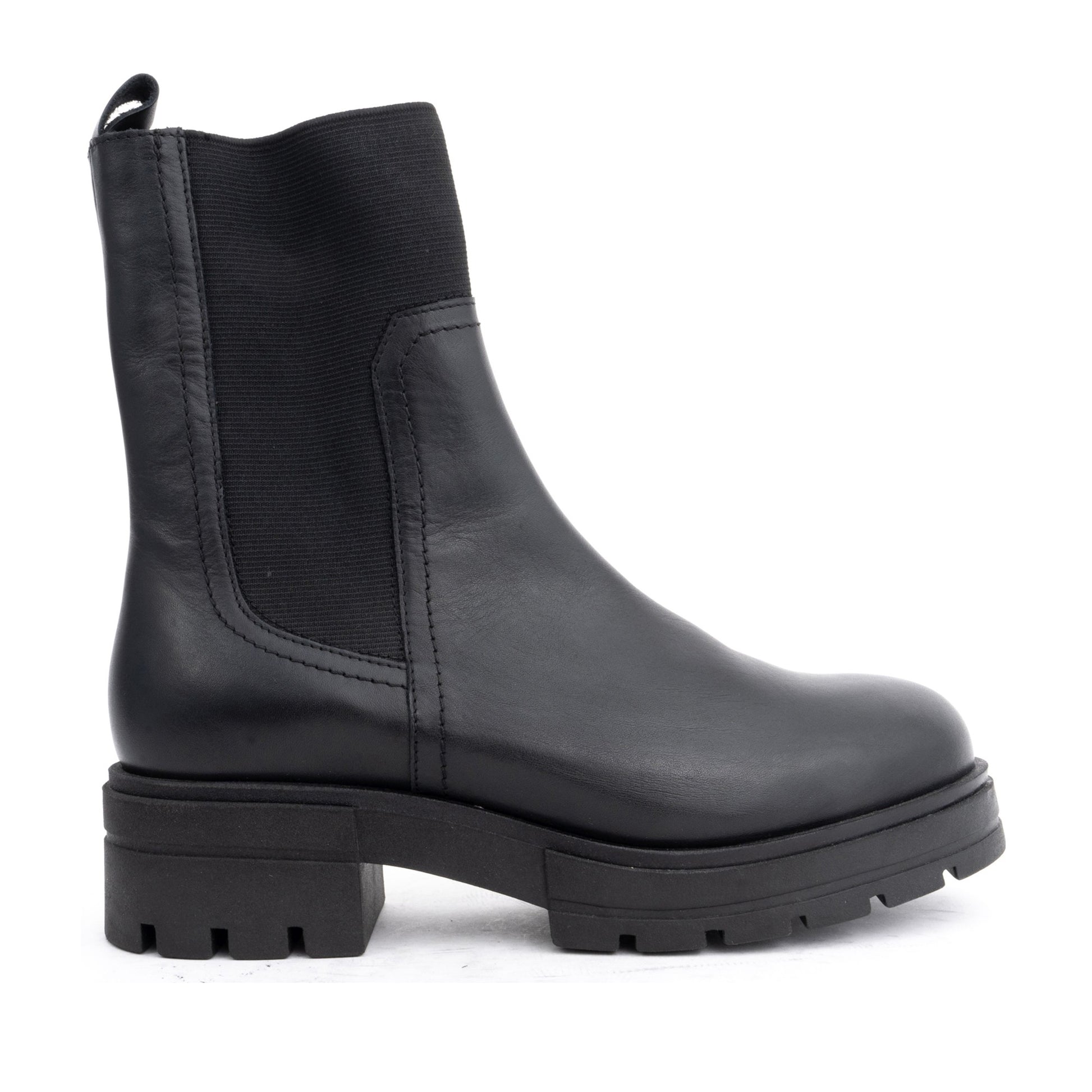 Amaya 10 Women's Black Ankle Boots