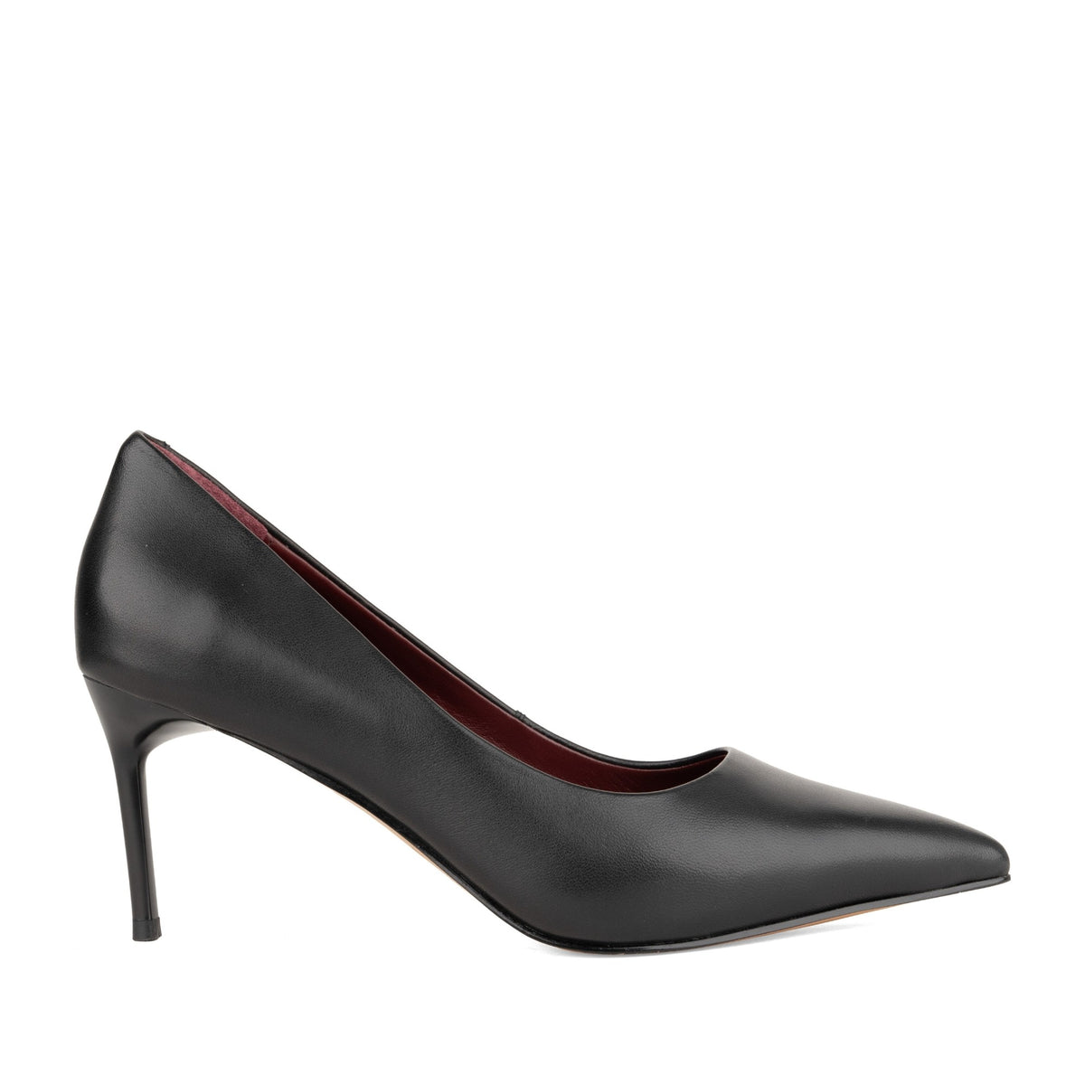 black elegant closed pumps