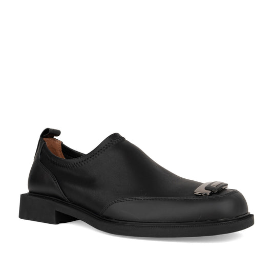 black casual closed loafers