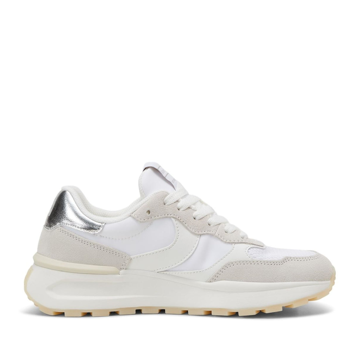 egila sneakers
