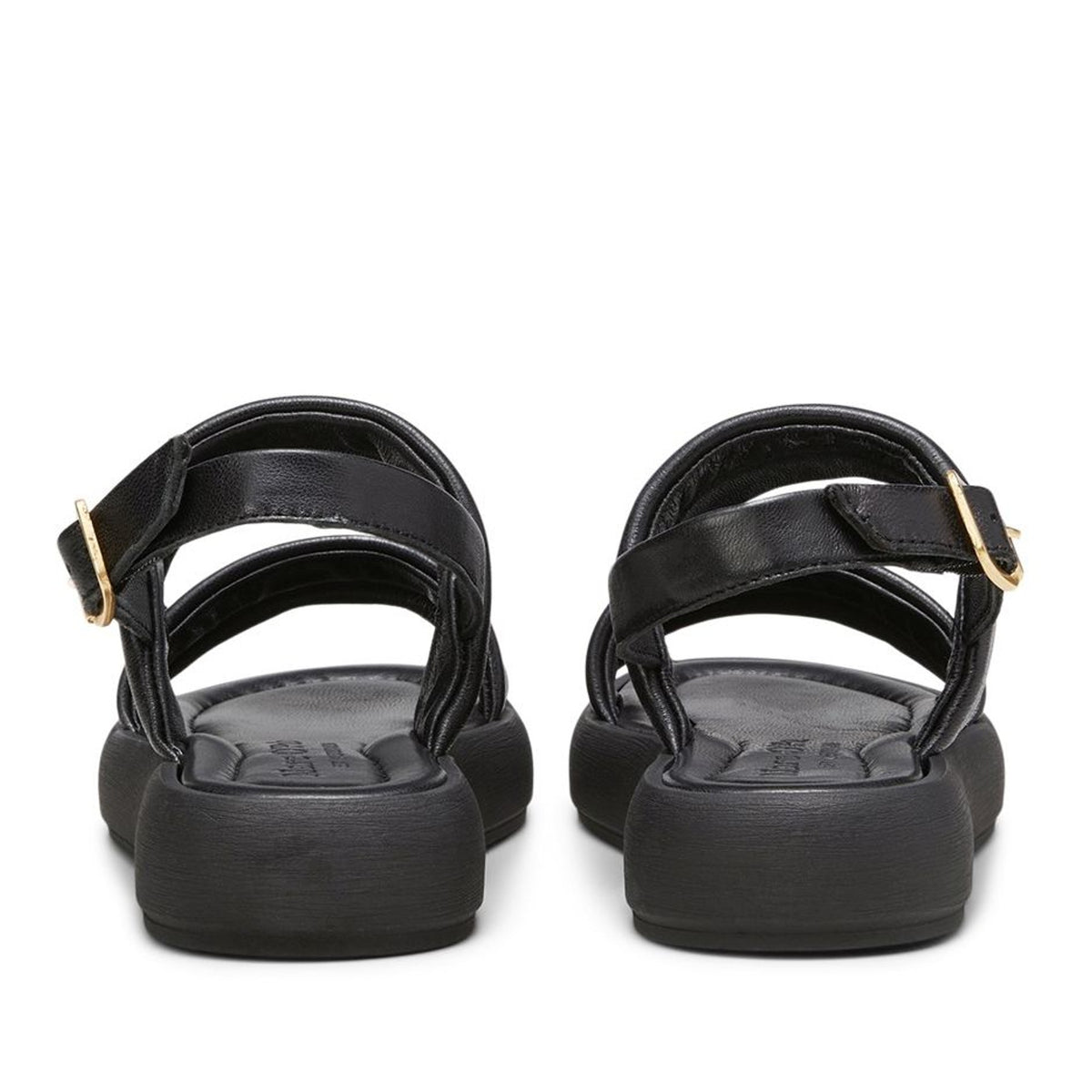 äsa sandals
