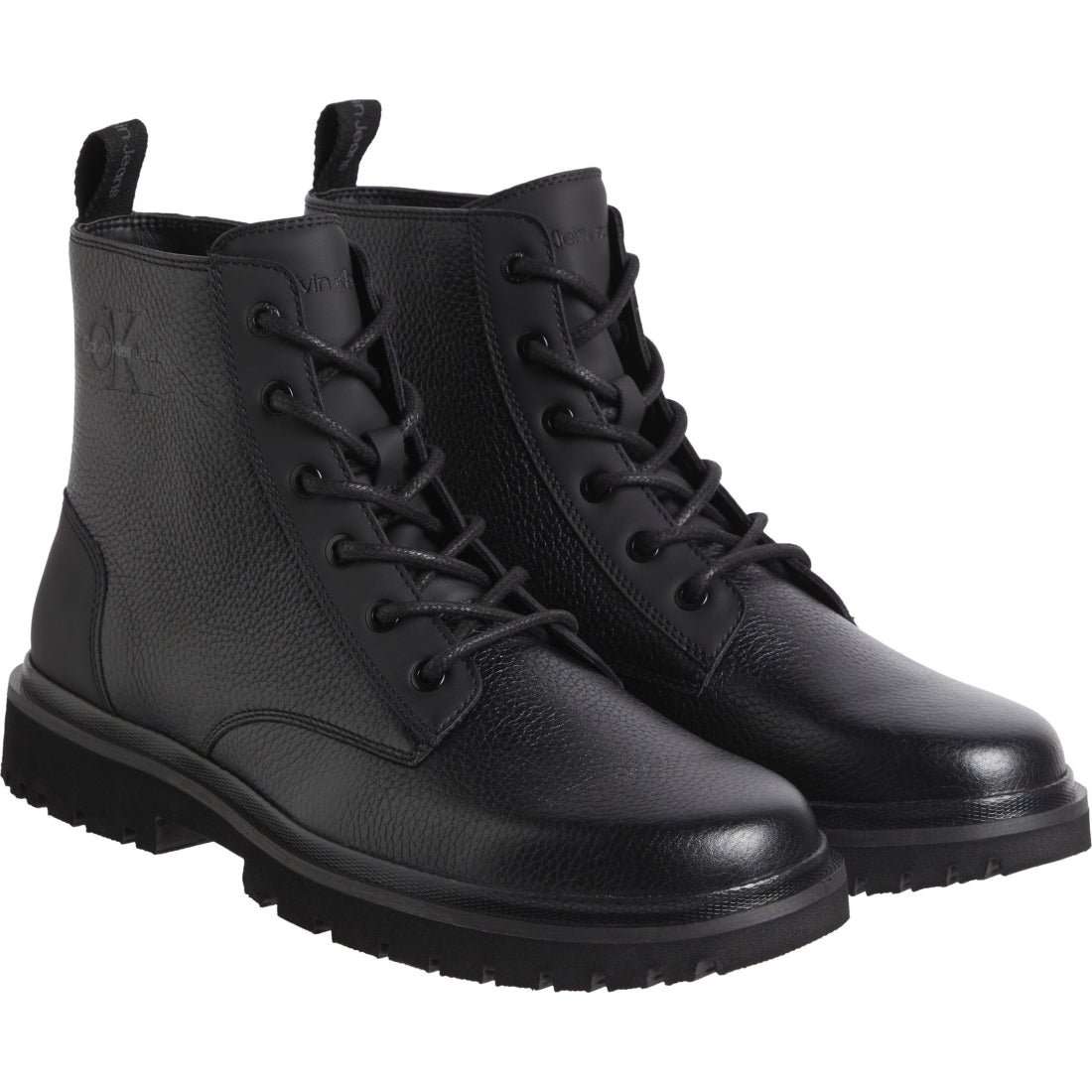 mid laceup boot