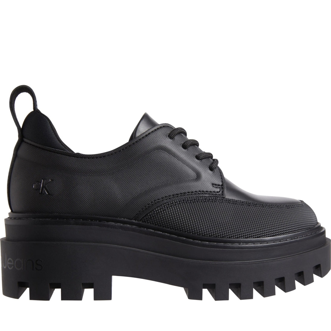 flatform laceup derby