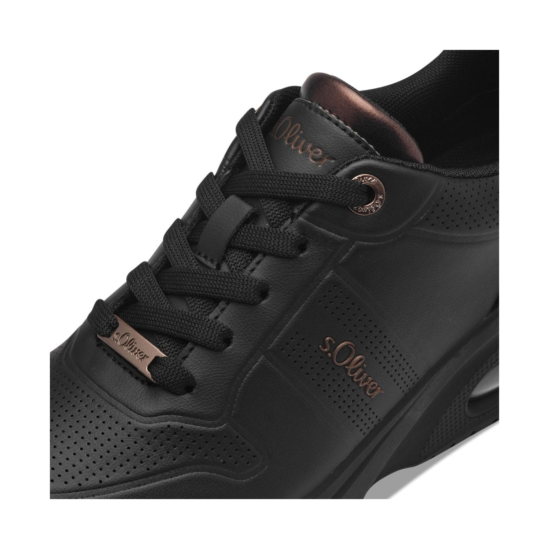 leisure trainers black