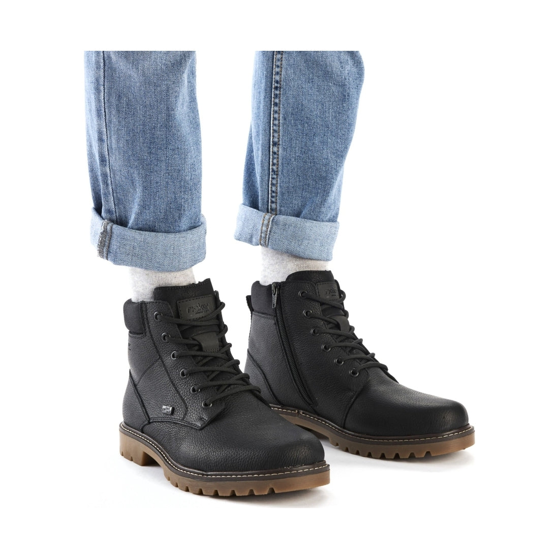 black casual closed men's boots