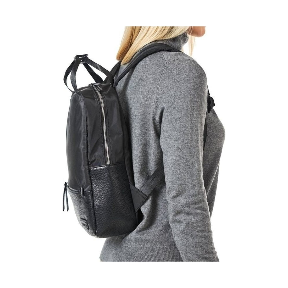 black casual backpack