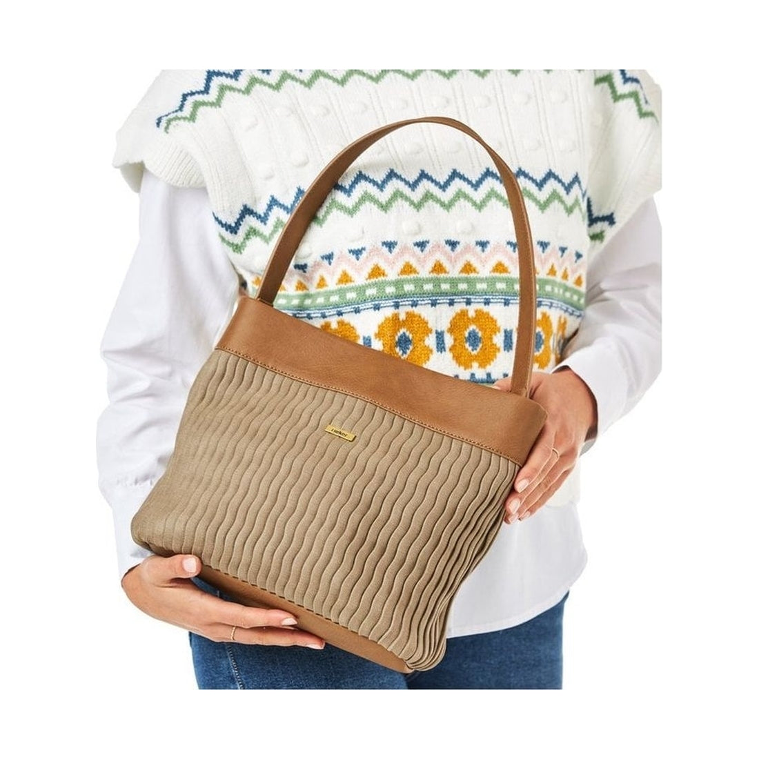 beige casual tote bag