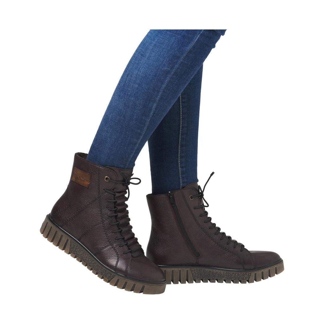 casual closed ladies mid height boots