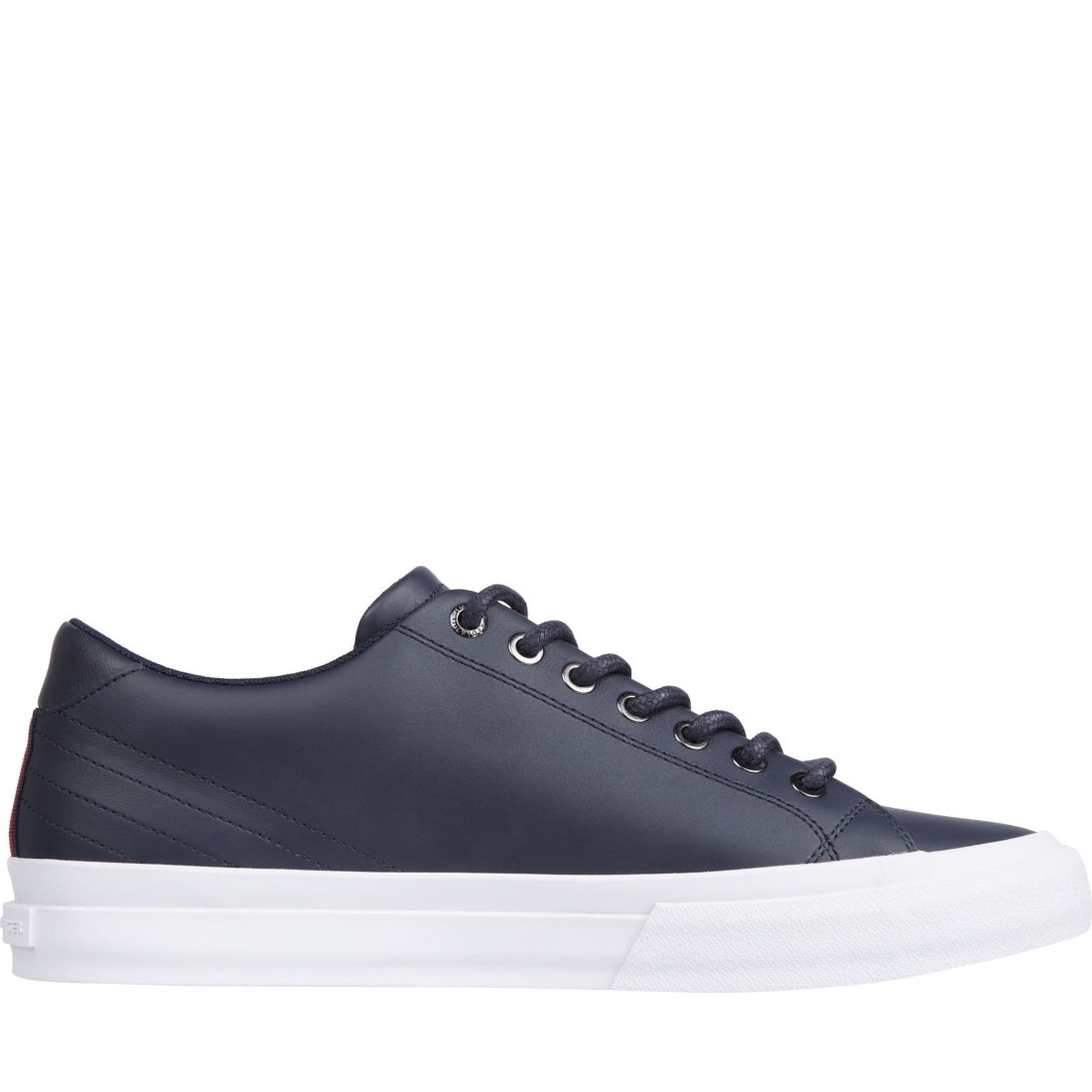 hi vulc street low leisure trainers