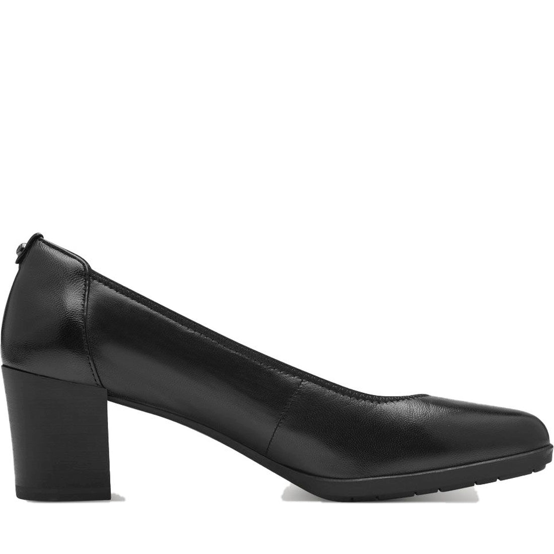 black elegant closed pumps