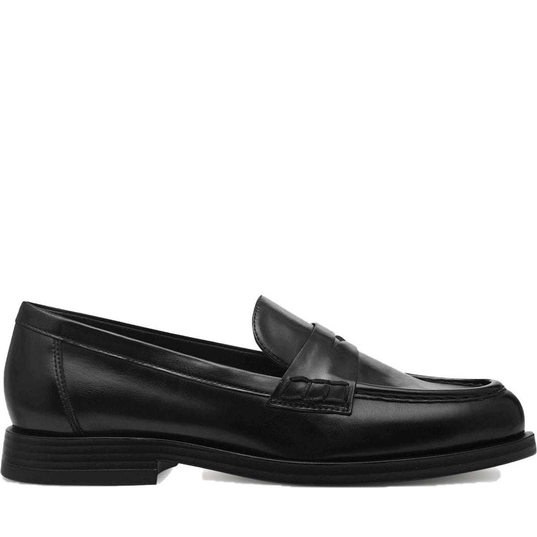 black casual closed loafers