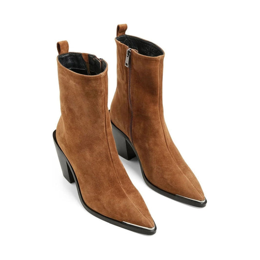 heeled boot