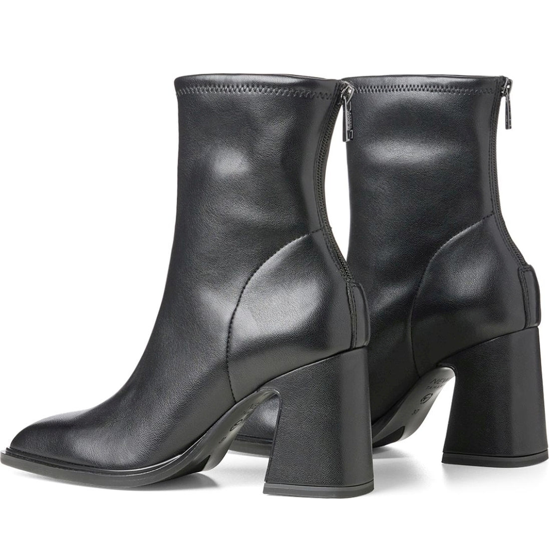 heeled boot