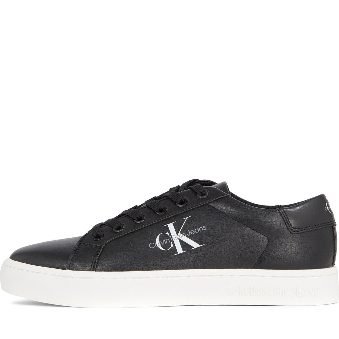 classicc low lace up leisure trainers