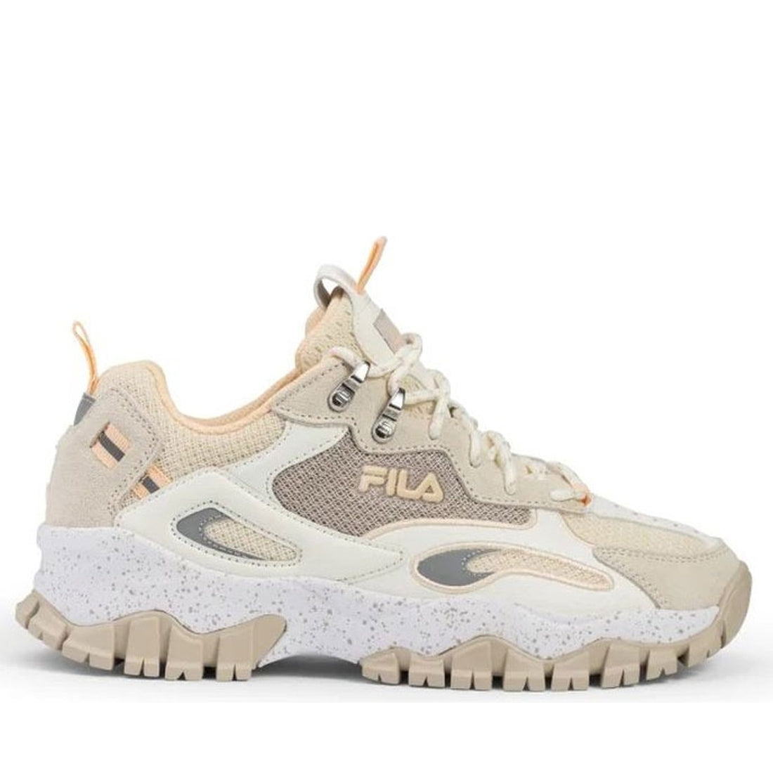 FILA womens marshmallow ray tracer leisure trainers | Vilbury London