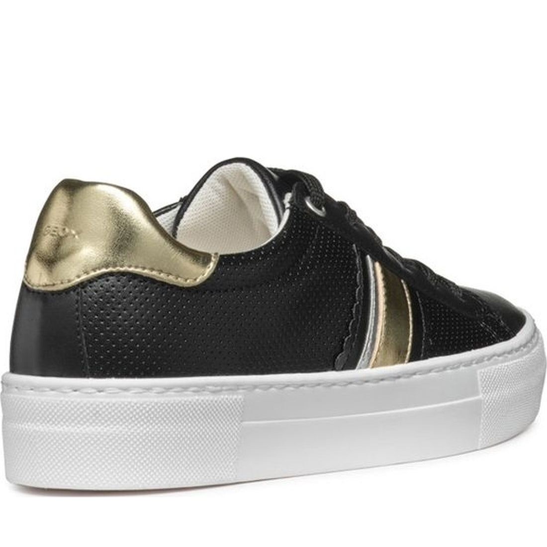 claudin sneakers