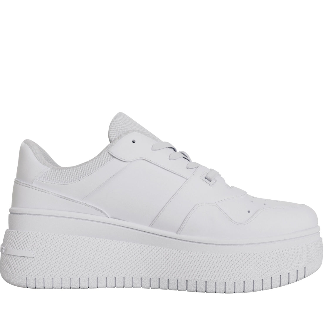 Tommy Jeans womens white retro basket flatform | Vilbury London