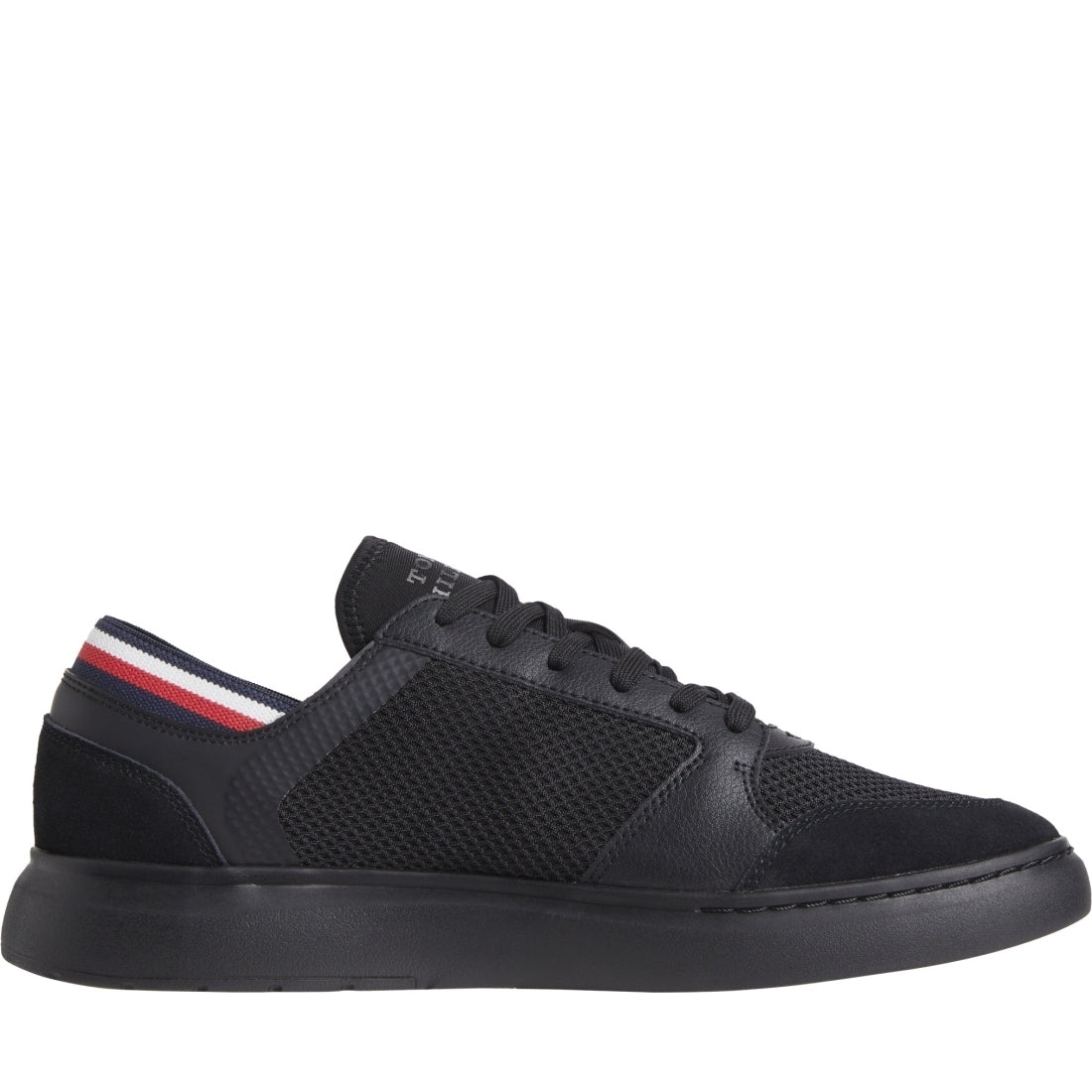 Tommy Hilfiger mens black lightweight seasonal leisure trainers | Vilbury London