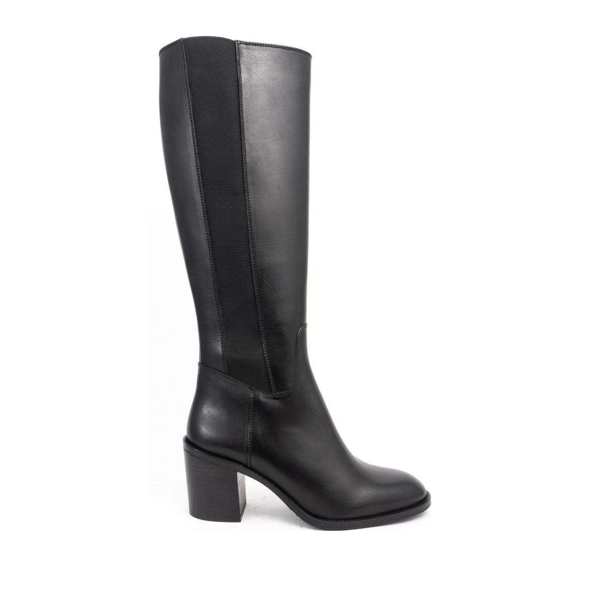black casual closed boots