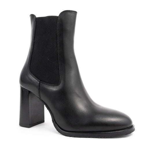 black casual closed booties