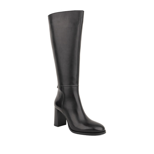 black elegant closed boots