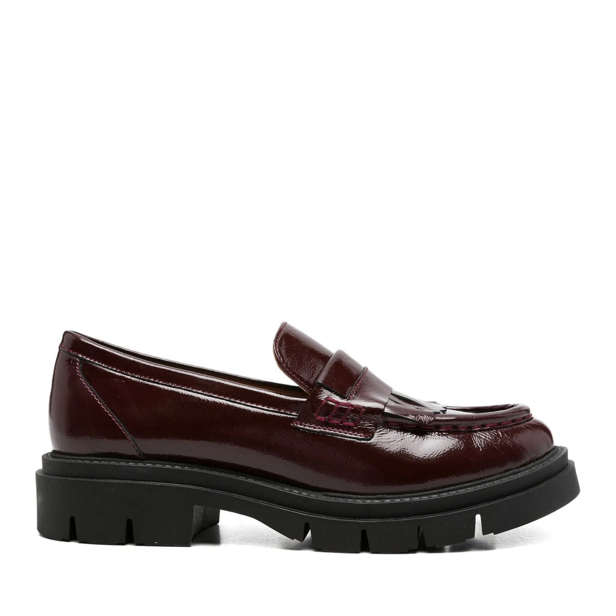 bordo casual closed loafers