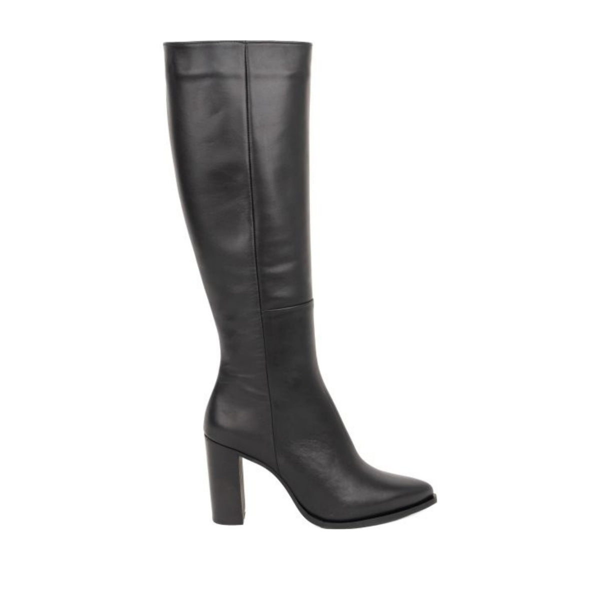 black classic closed boots