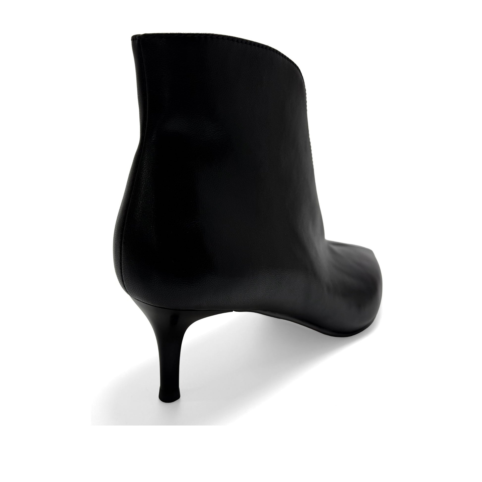 Women's Black Pumps