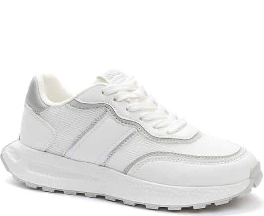 white casual closed sneakers
