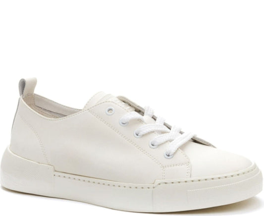 beige casual closed sneakers