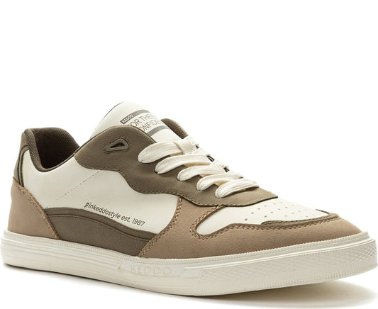 white casual closed sneakers